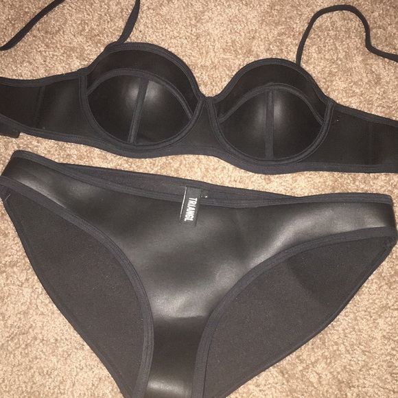 triangl swimwear Other - Triangl bikini (matte black)!